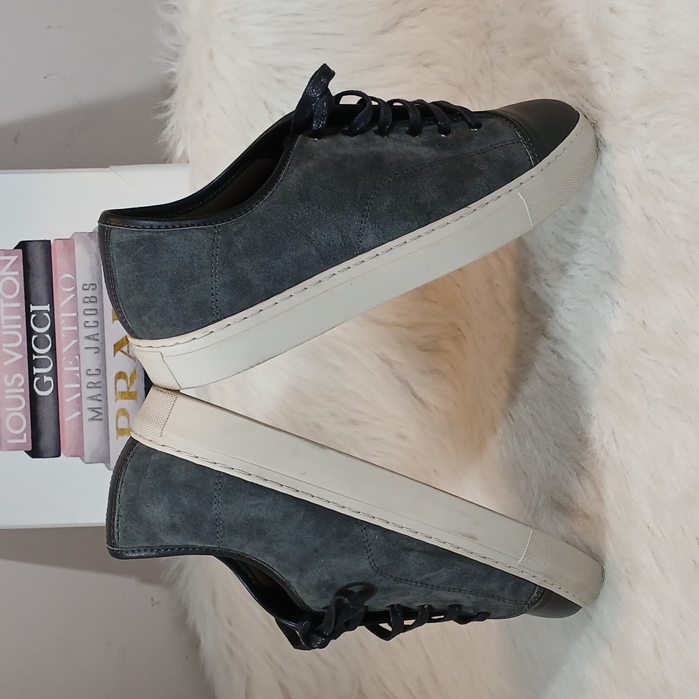 Aurelien Grey Tennis Shoe Sz 44 Men's